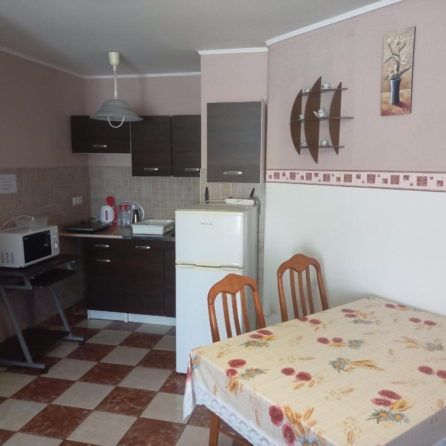 Lívia Apartman Buk Exterior foto