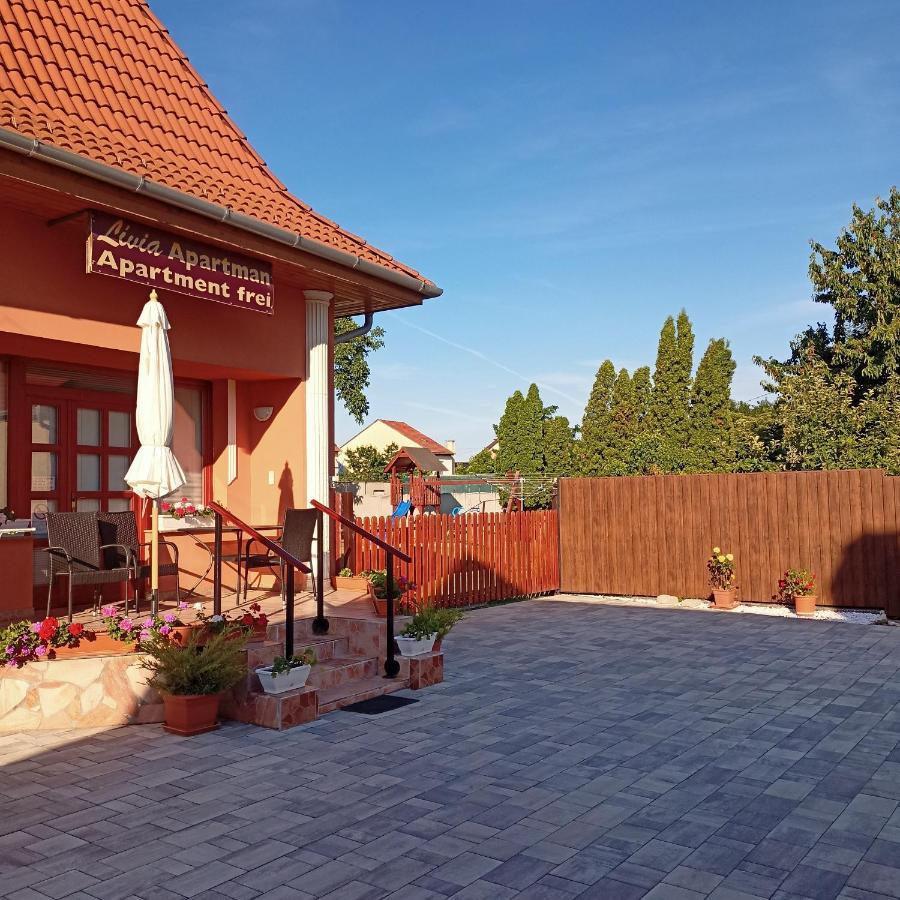 Lívia Apartman Buk Exterior foto