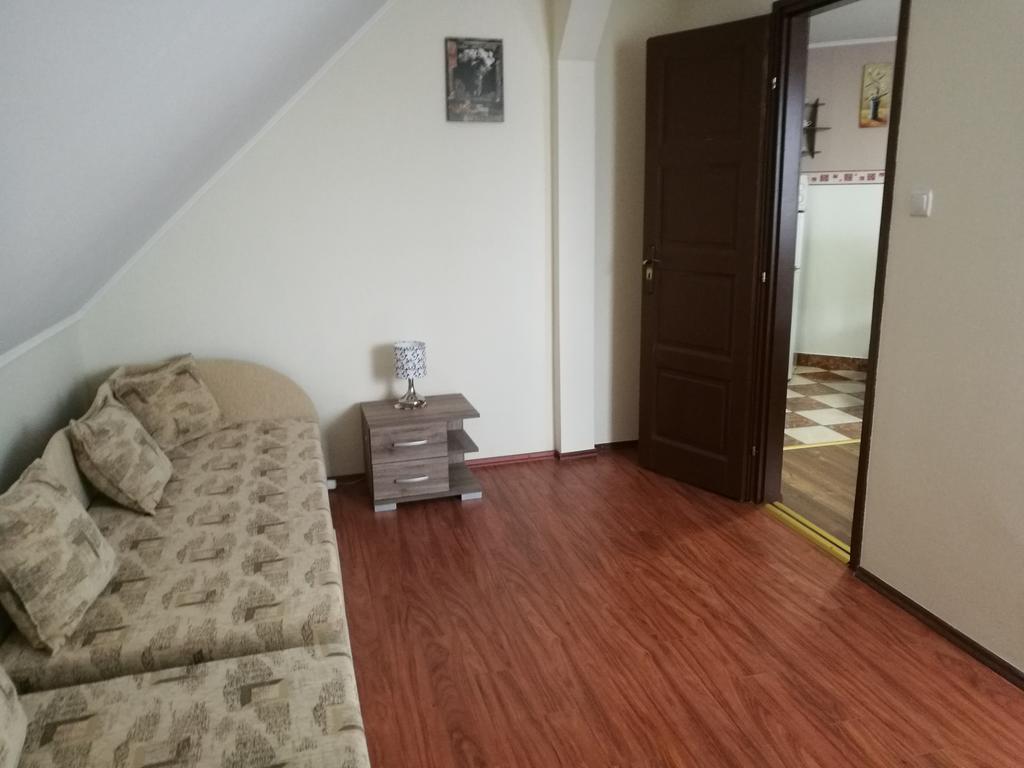 Lívia Apartman Buk Exterior foto