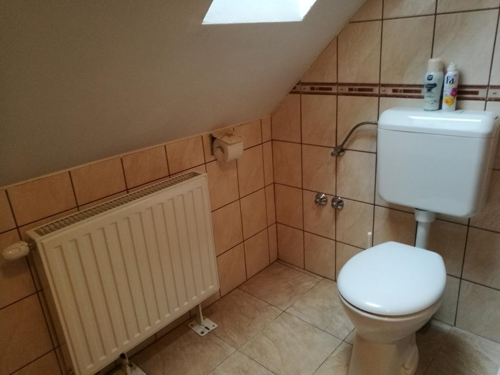 Lívia Apartman Buk Exterior foto
