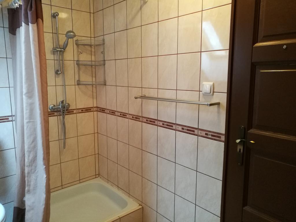 Lívia Apartman Buk Exterior foto